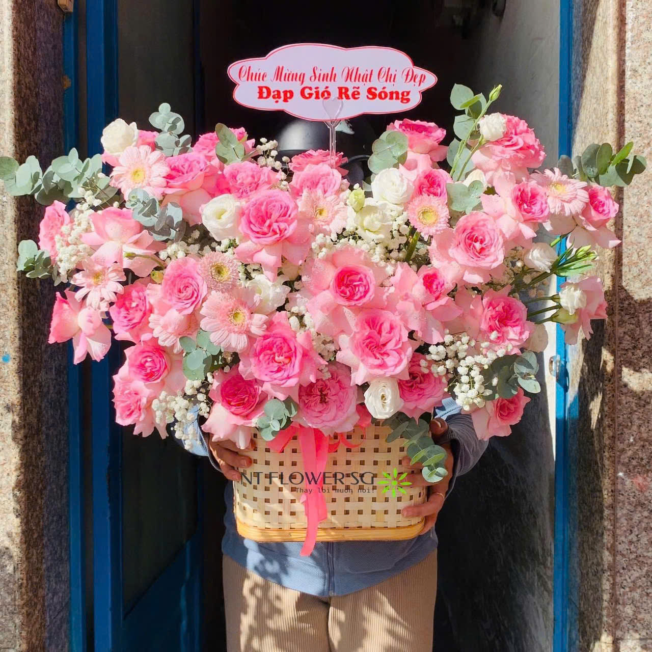 Lẵng hoa khai trương 010