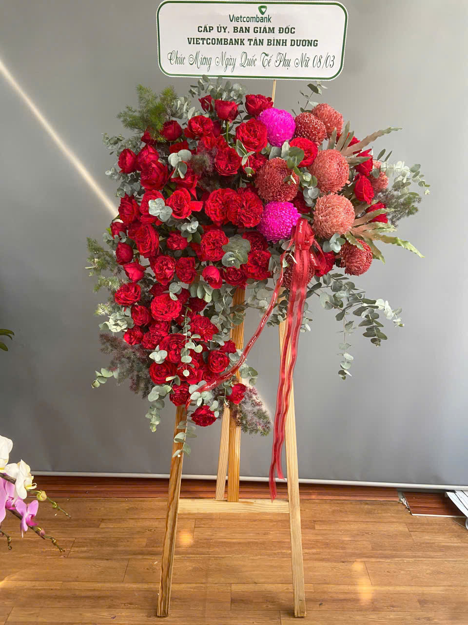Kệ hoa khai trương 028