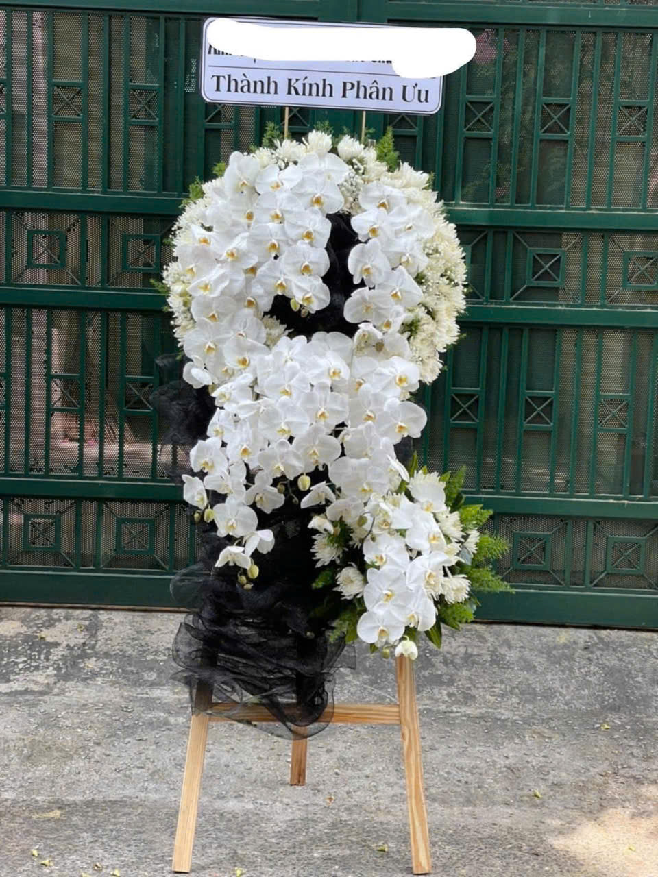 Hoa viếng đám tang 070