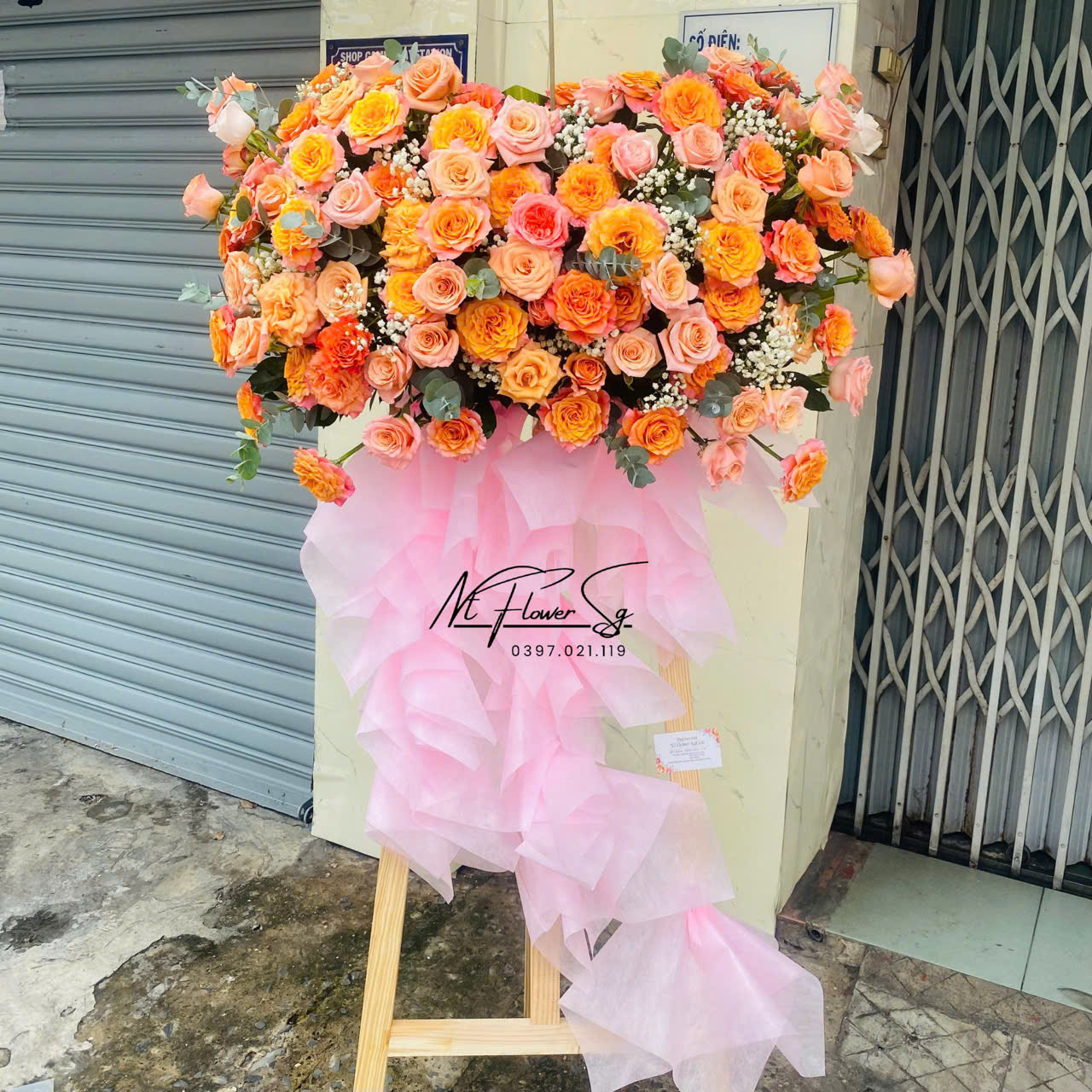 Kệ hoa khai trương 035