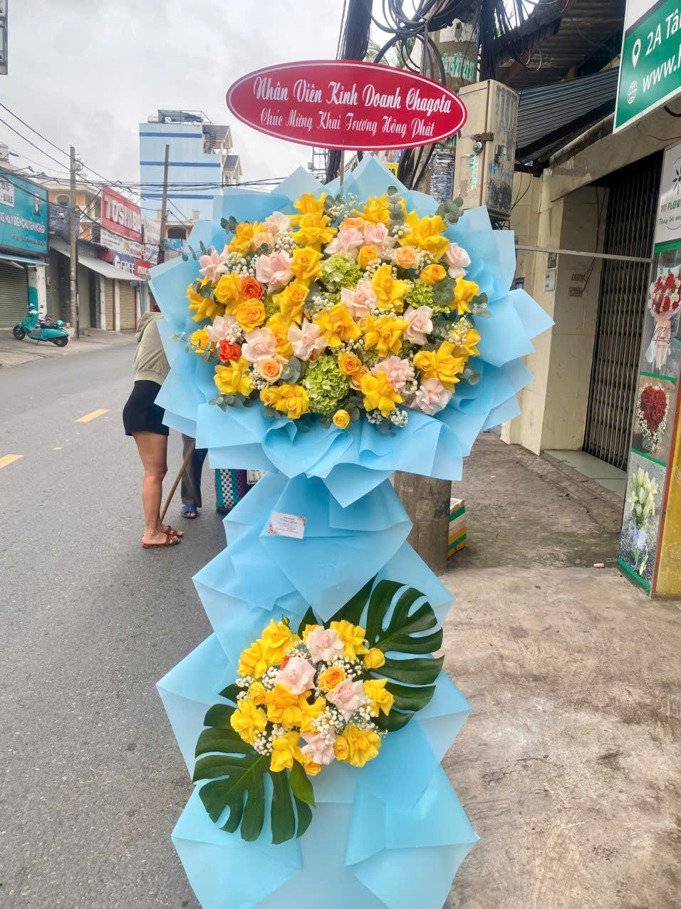 Kệ hoa khai trương 041