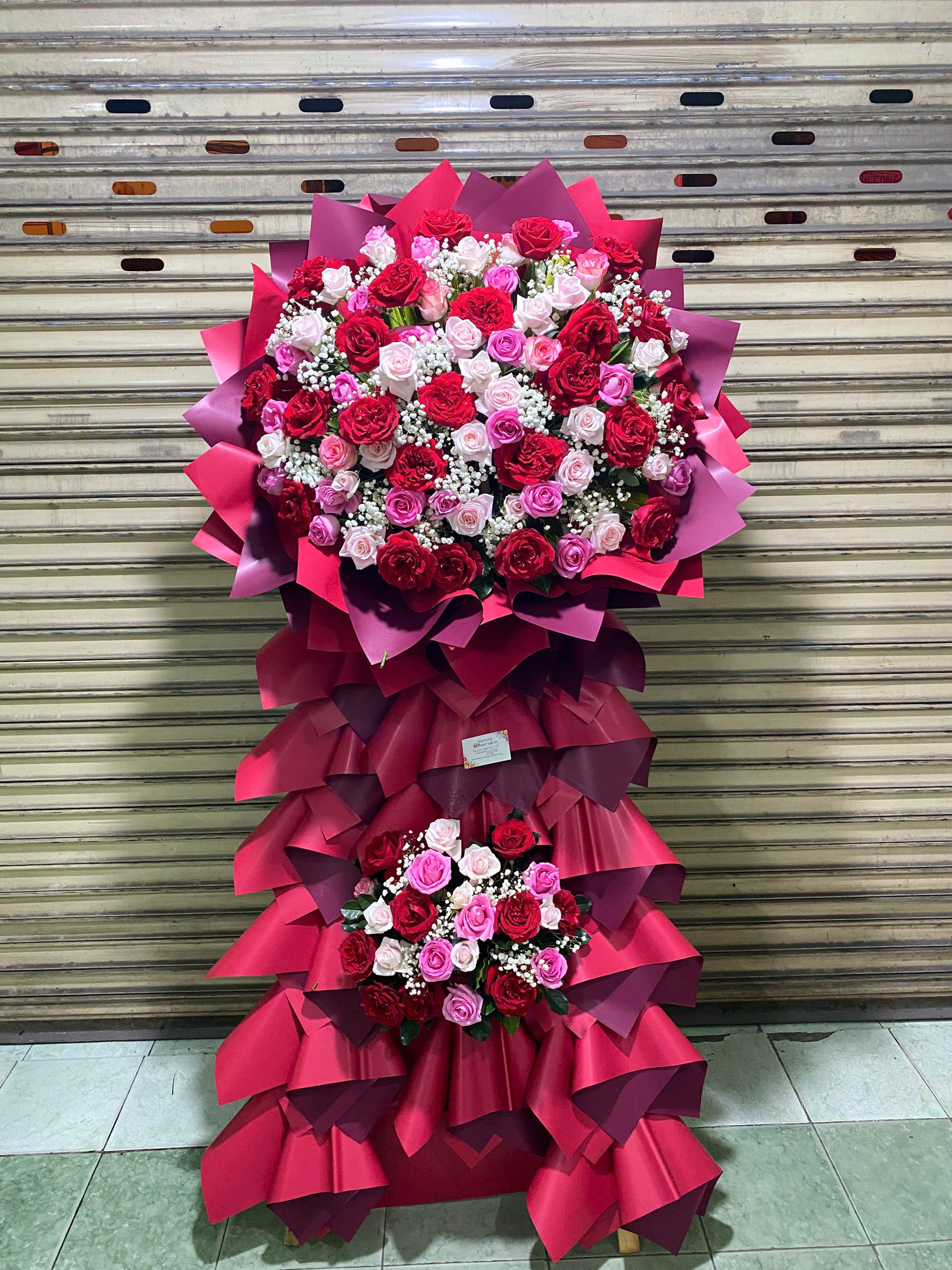 Kệ hoa khai trương 051