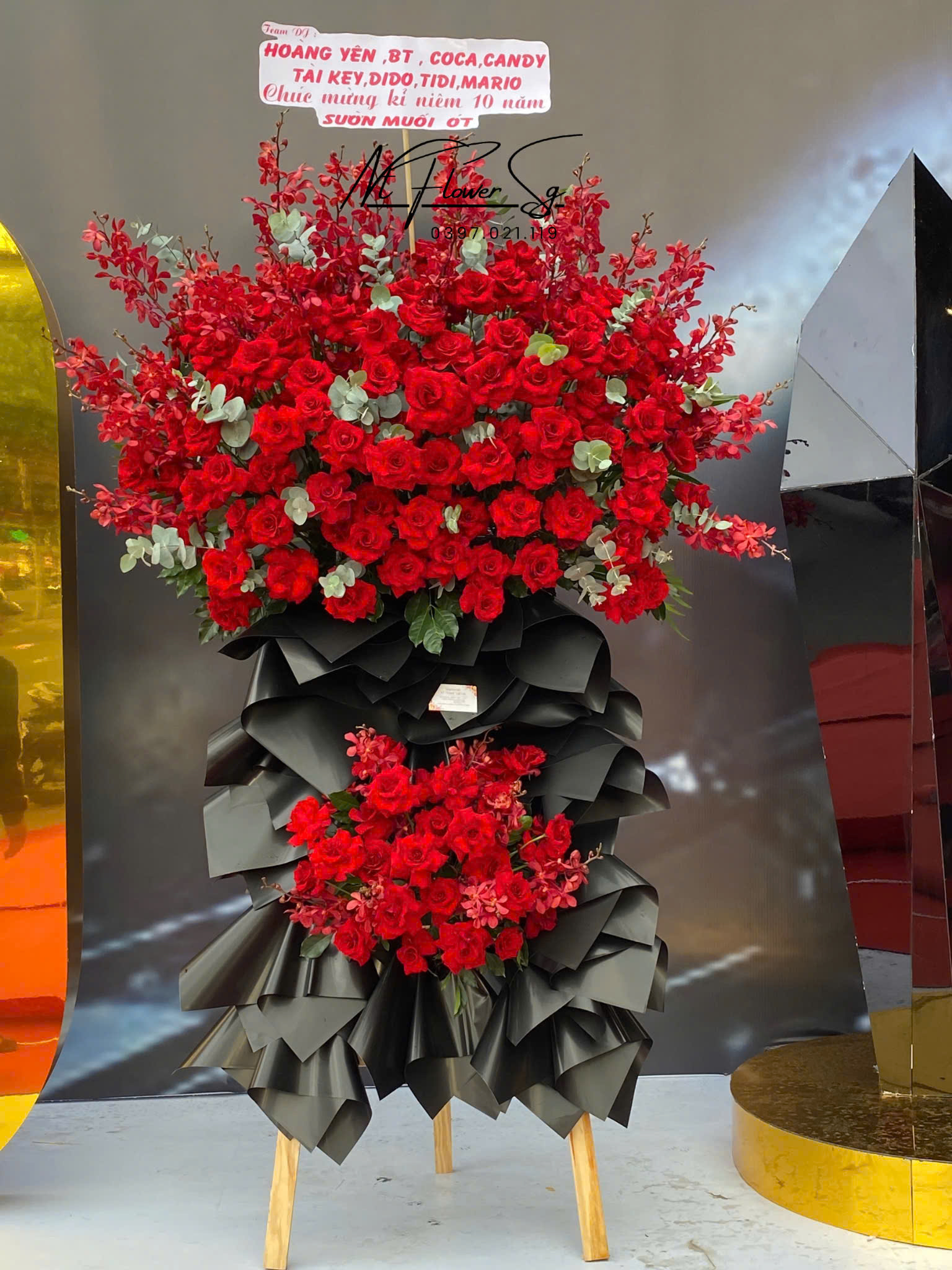 Kệ hoa khai trương 057