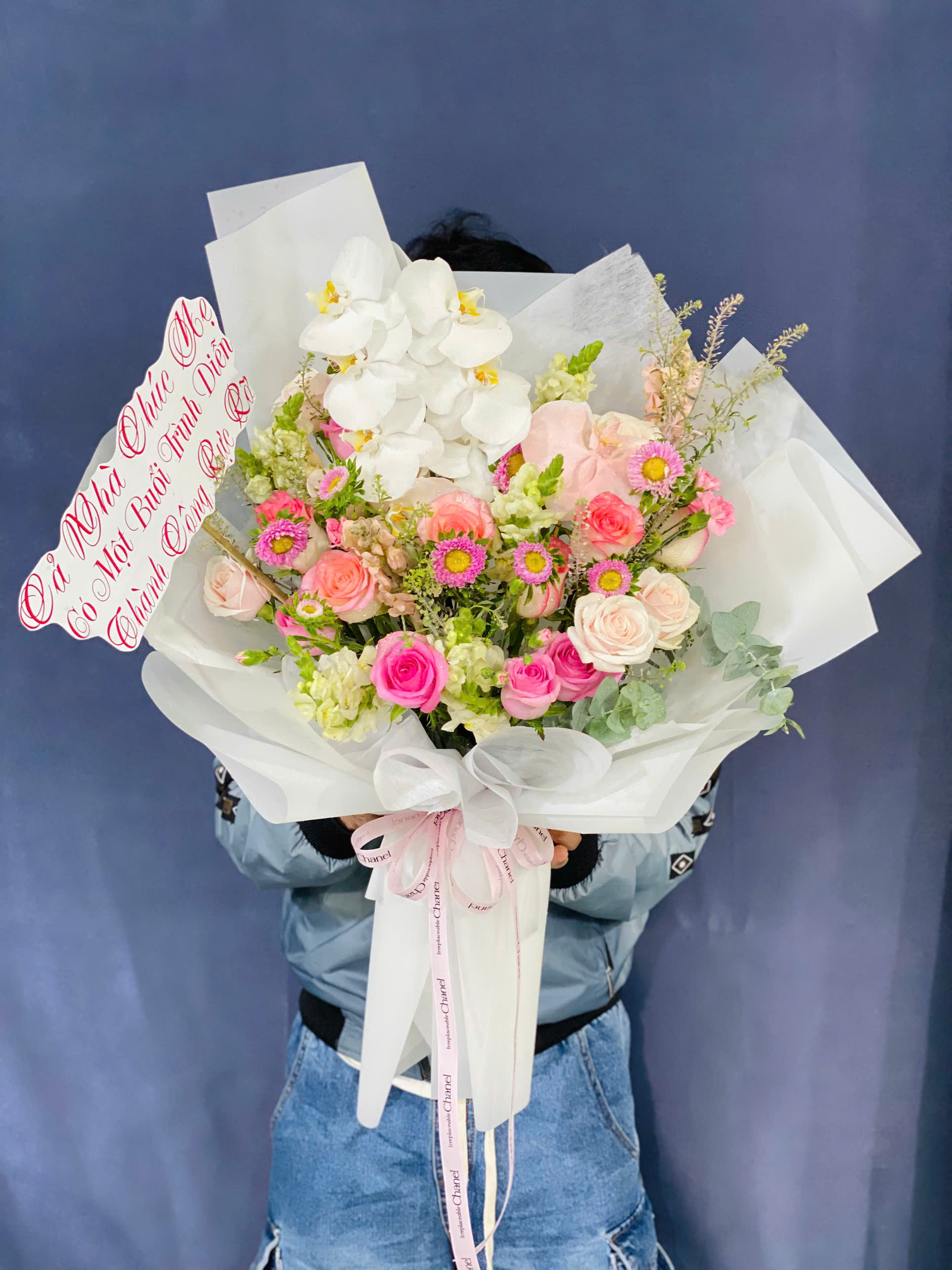 Hoa chúc mừng 0100