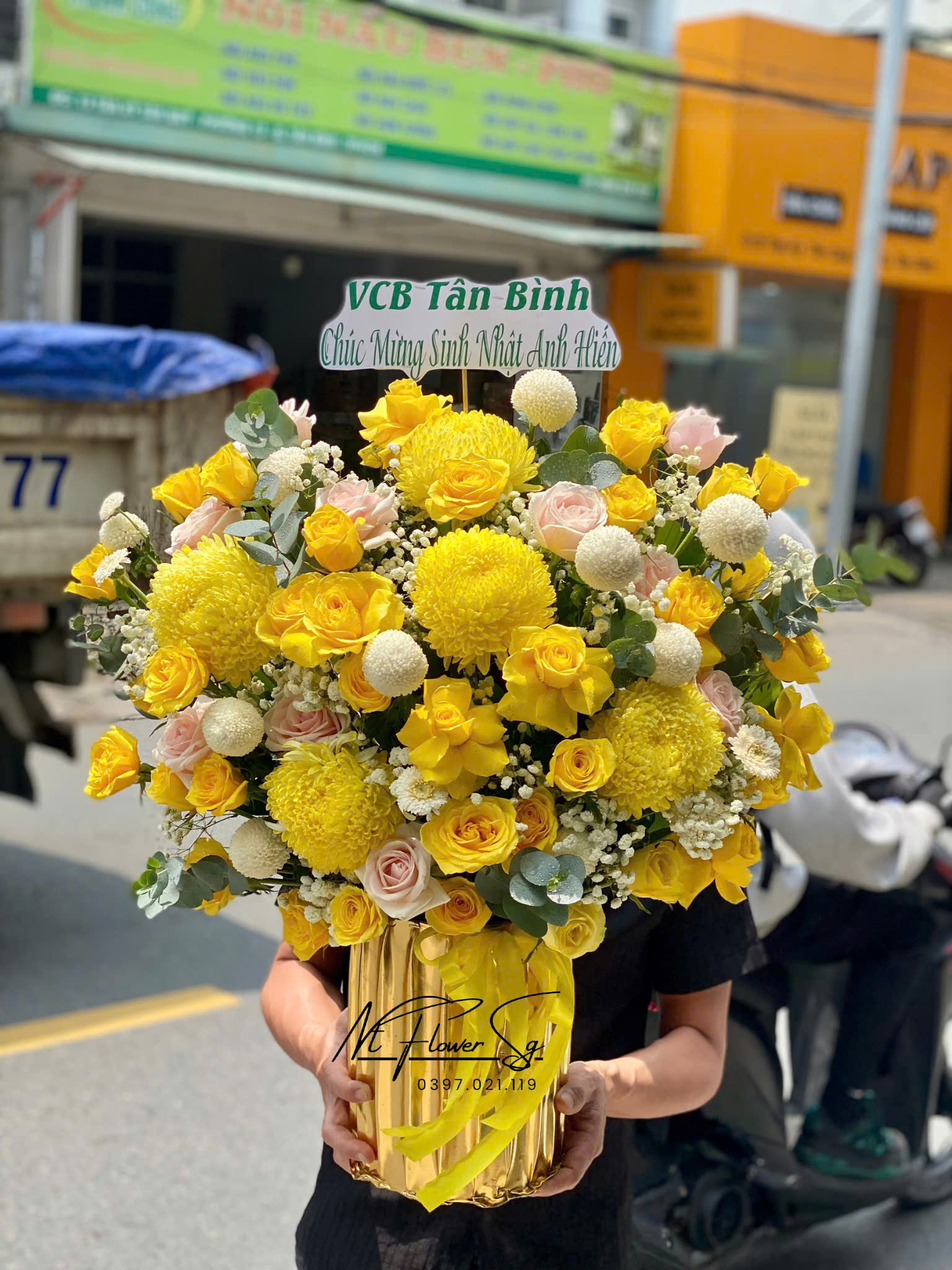 Giỏ hoa chúc mừng 099