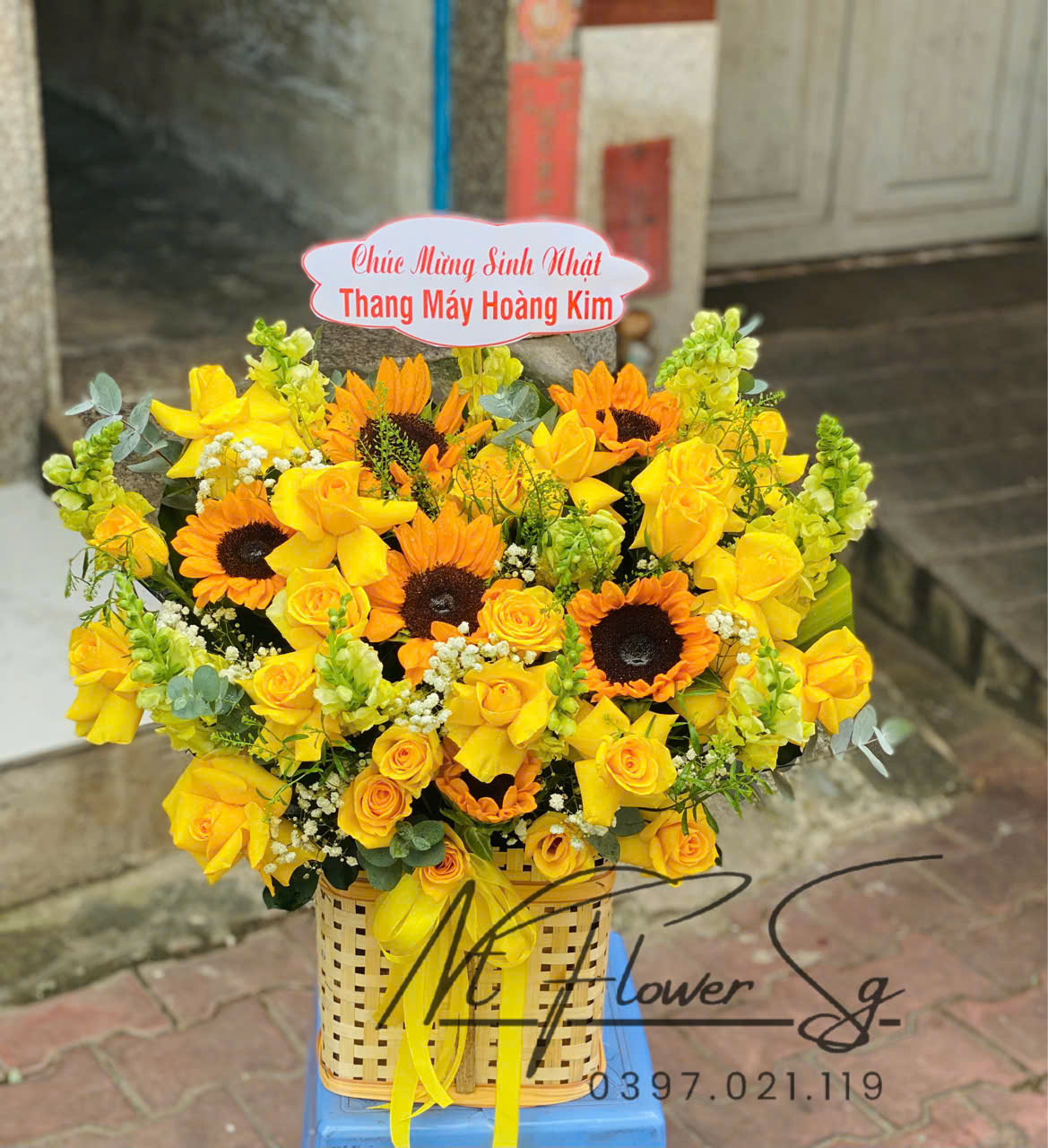Giỏ hoa tươi 8/3 20
