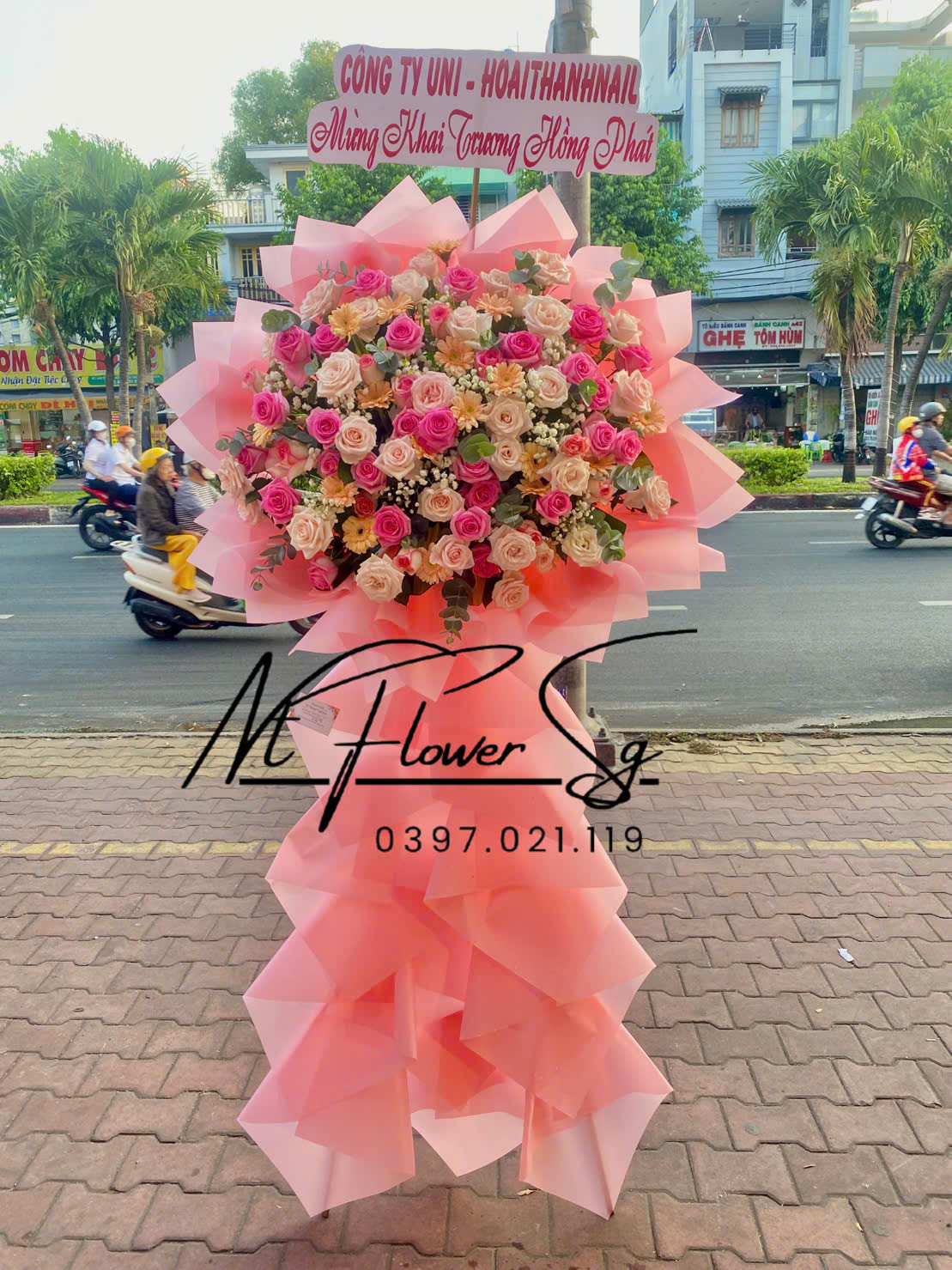 Kệ hoa khai trương 037