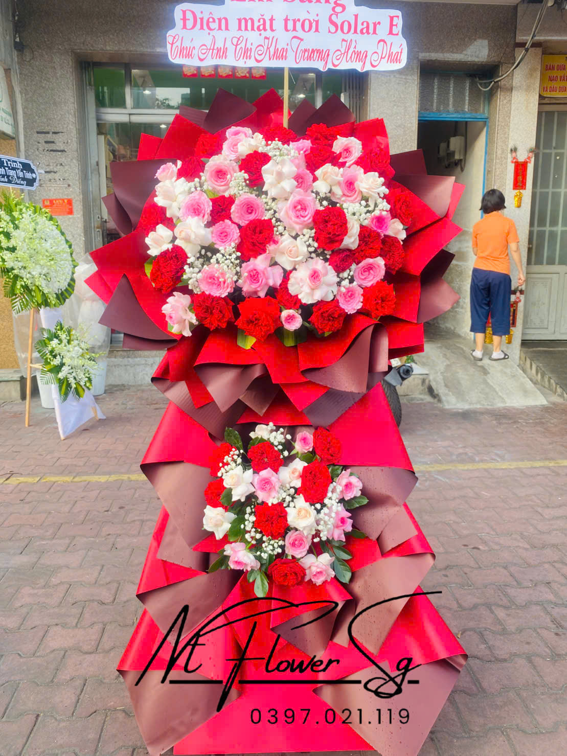 Kệ hoa khai trương 038